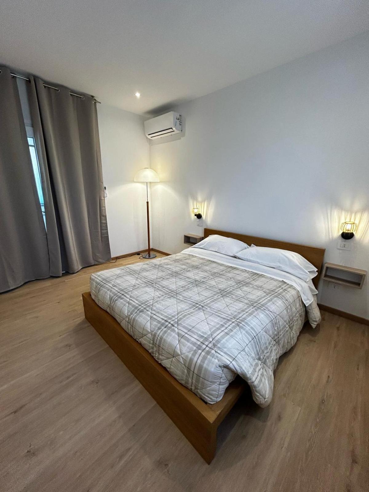 Hotel Casa Leonardo Airport Azzano San Paolo Esterno foto